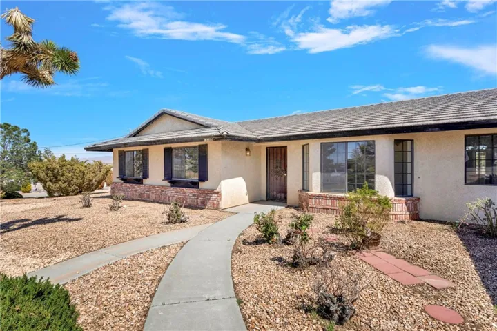 18885 Valencia Court, Hesperia, California 92345