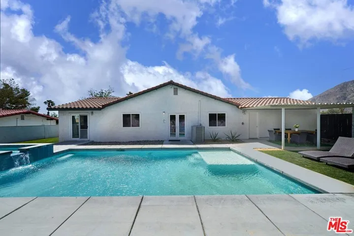 598 W Pico Road, Palm Springs, California 92262