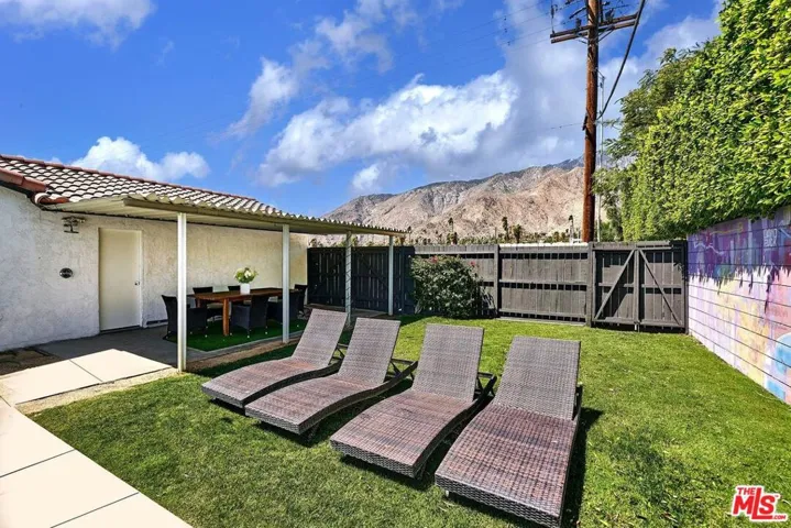 598 W Pico Road, Palm Springs, California 92262