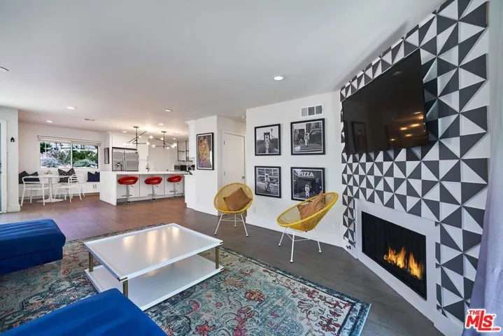 598 W Pico Road, Palm Springs, California 92262