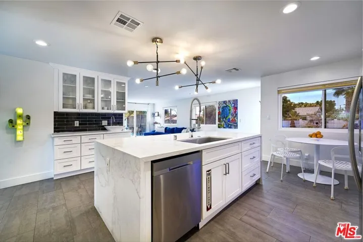 598 W Pico Road, Palm Springs, California 92262