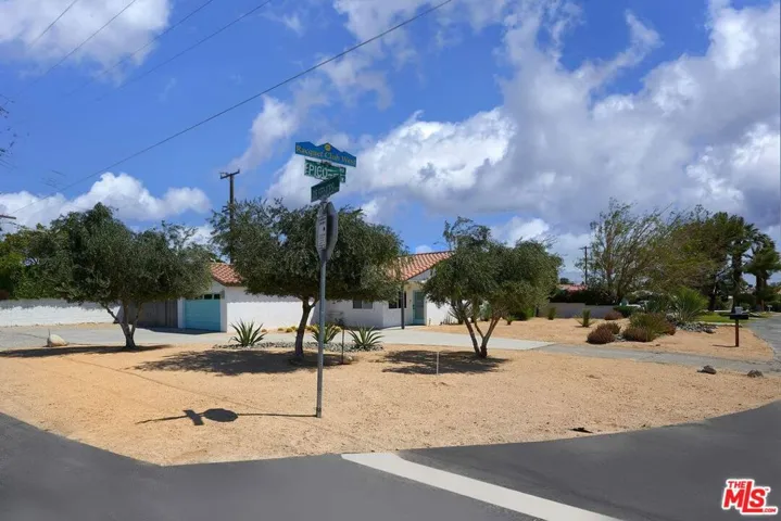 598 W Pico Road, Palm Springs, California 92262