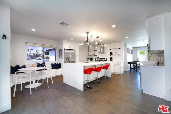 598 W Pico Road, Palm Springs, California 92262