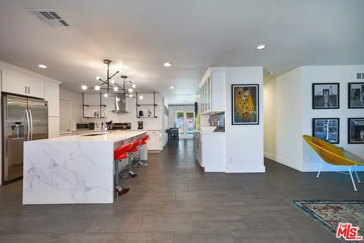 598 W Pico Road, Palm Springs, California 92262