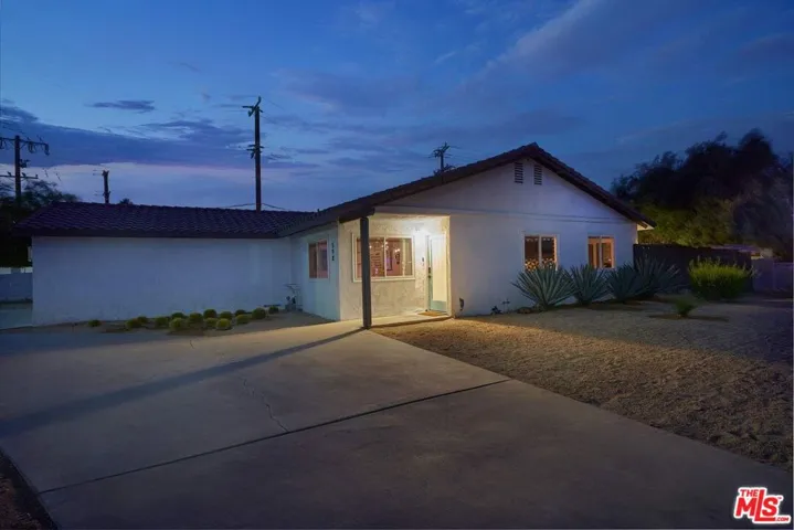 598 W Pico Road, Palm Springs, California 92262