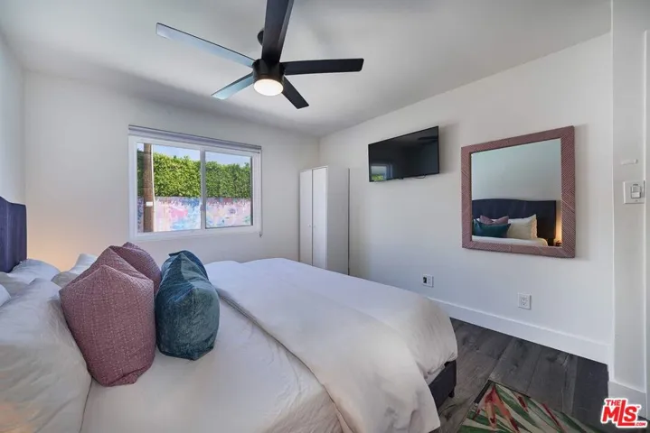 598 W Pico Road, Palm Springs, California 92262