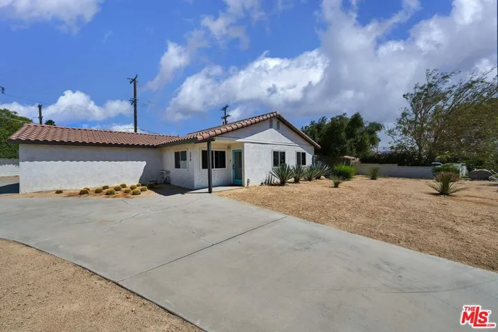 598 W Pico Road, Palm Springs, California 92262