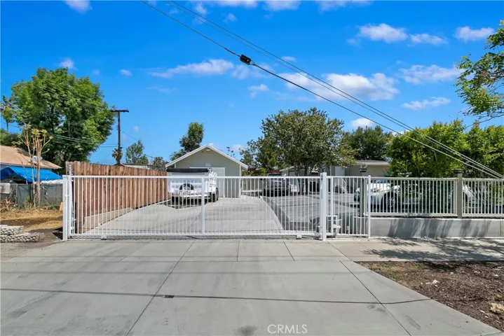3091 E La Cadena Drive, Riverside, California 92507