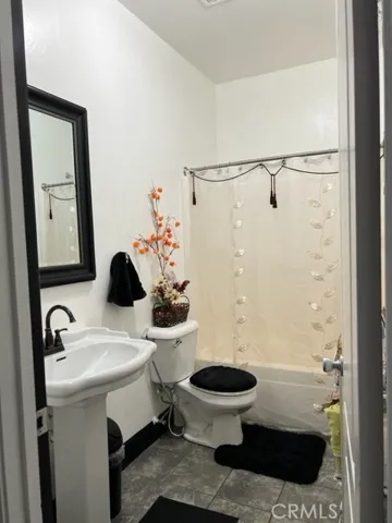 5211 Port Drive, Bakersfield, California 93312