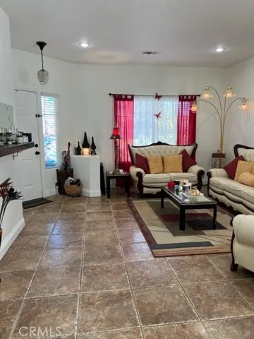 5211 Port Drive, Bakersfield, California 93312