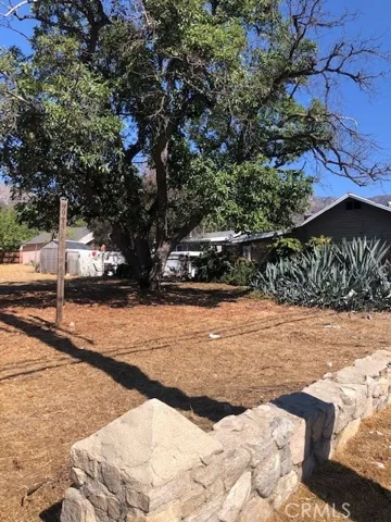 Front right side showing notch from the property.