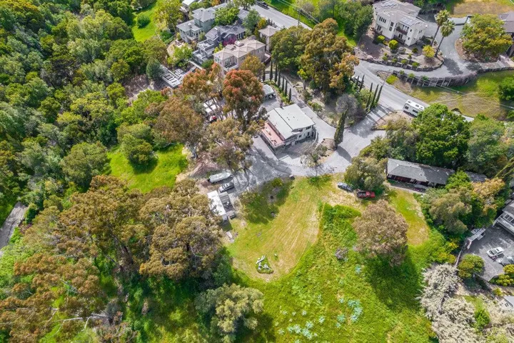 3303 Oak Knoll Drive, Redwood City, California 94062