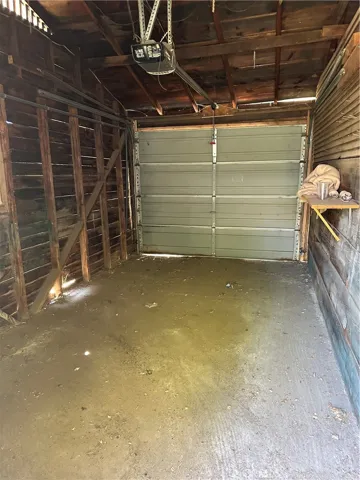 915 unit garage