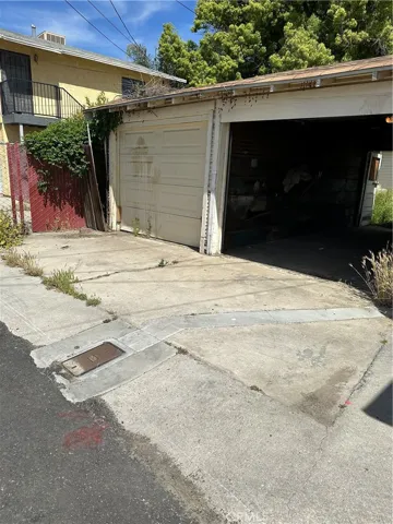 both units garage
