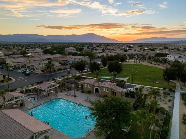 55-web-or-mls-RR_Castelon_OPMG_0823_055
