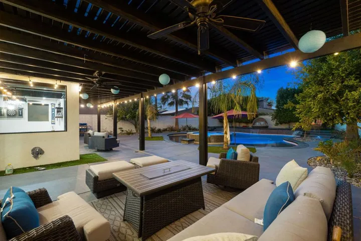 67-web-or-mls-RR_Castelon_OPMG_0823_067