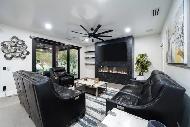 13-web-or-mls-RR_Castelon_OPMG_0823_013