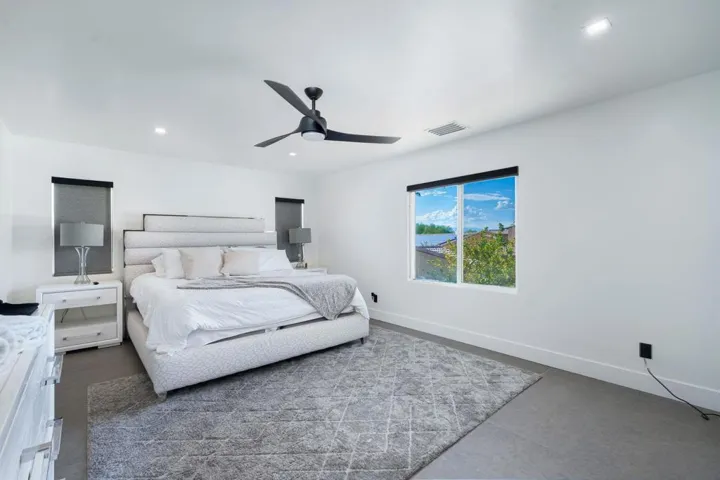 37-web-or-mls-RR_Castelon_OPMG_0823_037