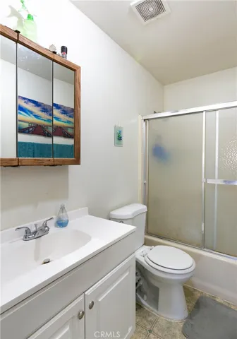 8249 Catalpa Avenue, California City, California 93505