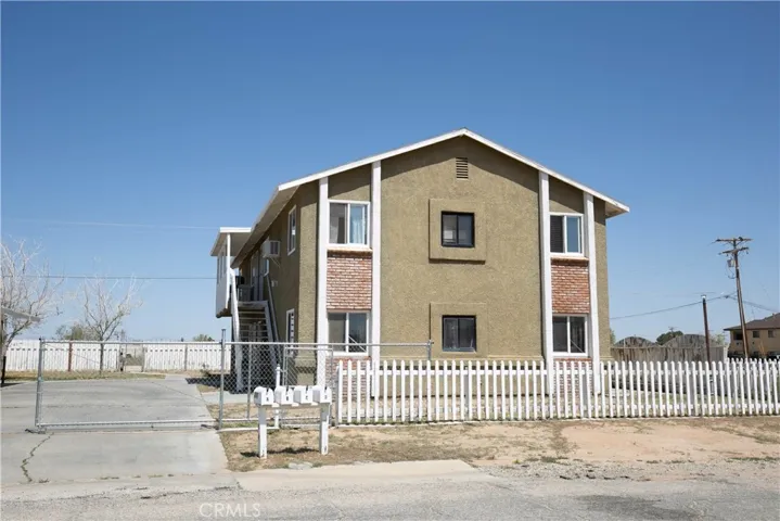 8249 Catalpa Avenue, California City, California 93505