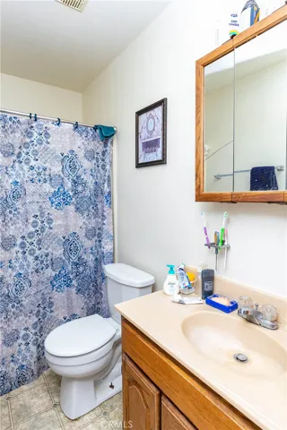 8249 Catalpa Avenue, California City, California 93505