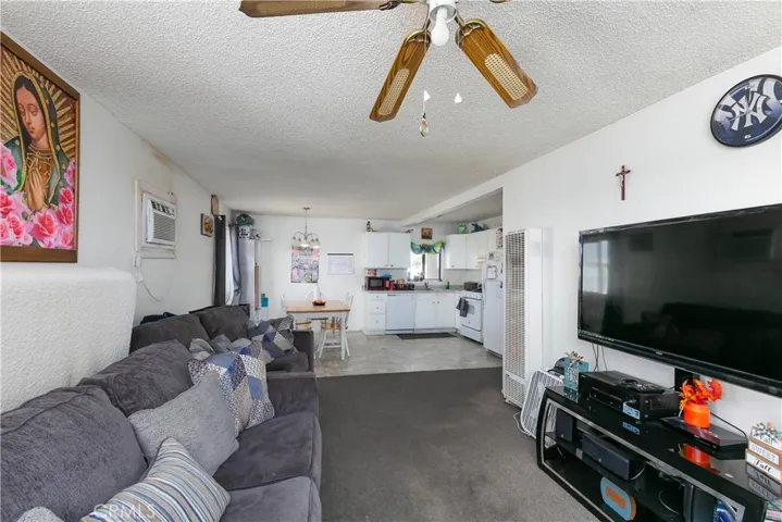 8249 Catalpa Avenue, California City, California 93505
