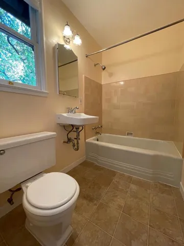 1677 Woodland Avenue, East Palo Alto, California 94303