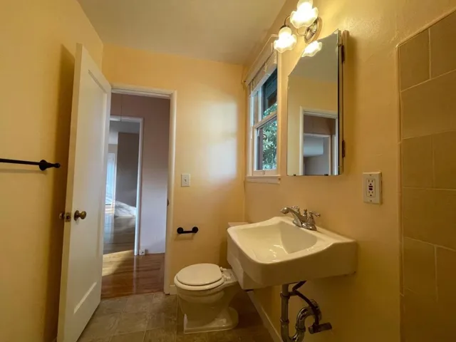 1677 Woodland Avenue, East Palo Alto, California 94303
