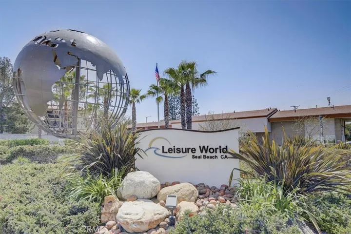 13550 Medinac Ln Unit M5 103H, Seal Beach, California 90740
