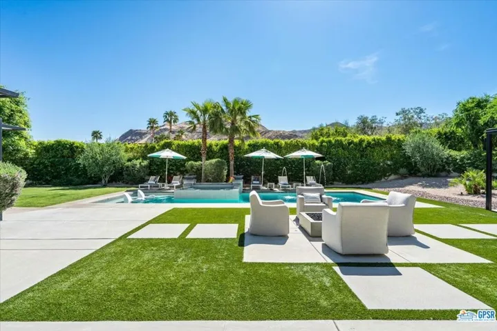 3080 Goldenrod Lane, Palm Springs, California 92264