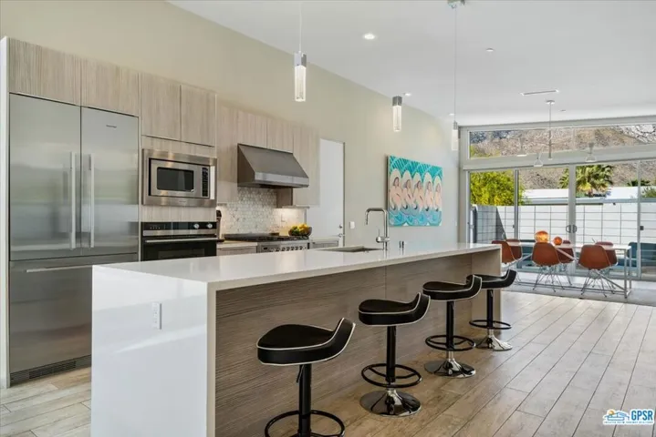 3080 Goldenrod Lane, Palm Springs, California 92264
