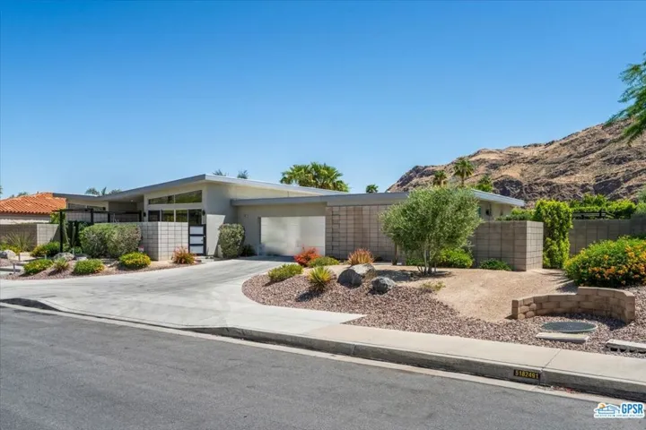 3080 Goldenrod Lane, Palm Springs, California 92264