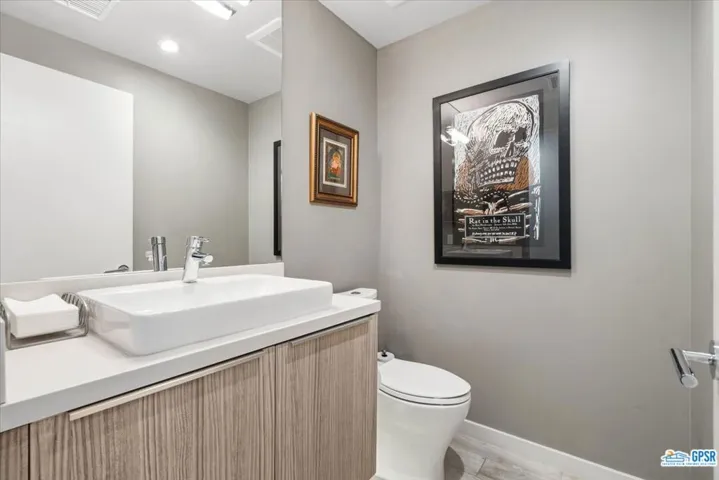 3080 Goldenrod Lane, Palm Springs, California 92264