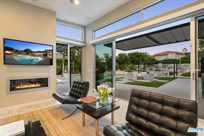 3080 Goldenrod Lane, Palm Springs, California 92264