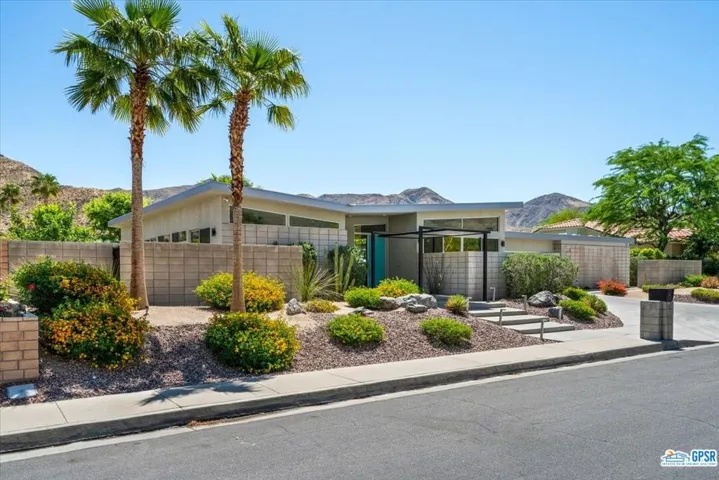 3080 Goldenrod Lane, Palm Springs, California 92264