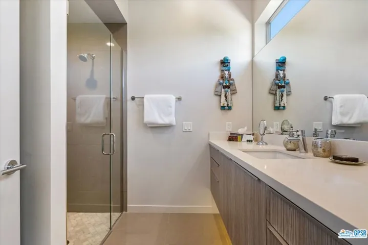 3080 Goldenrod Lane, Palm Springs, California 92264