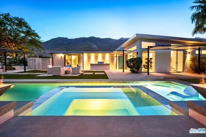 3080 Goldenrod Lane, Palm Springs, California 92264