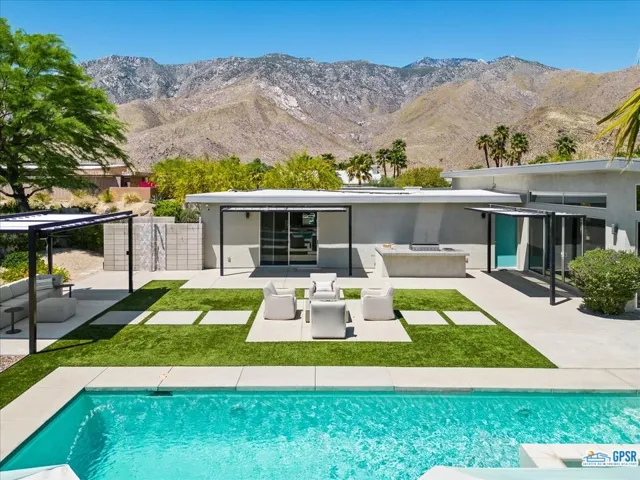 3080 Goldenrod Lane, Palm Springs, California 92264