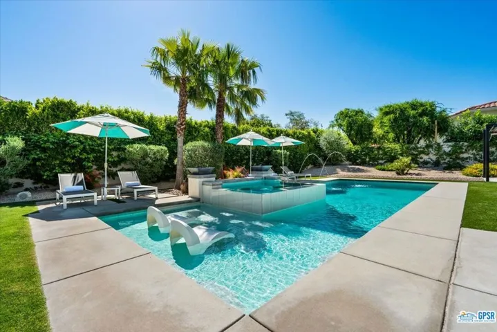 3080 Goldenrod Lane, Palm Springs, California 92264