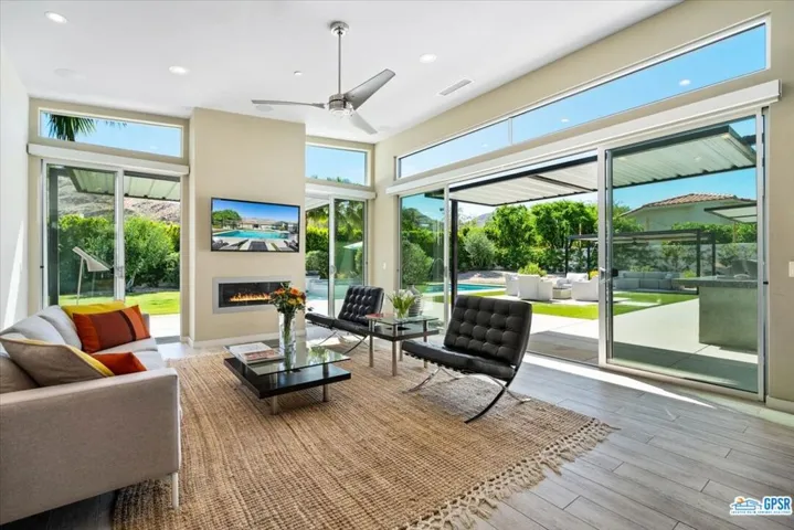 3080 Goldenrod Lane, Palm Springs, California 92264