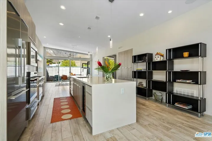 3080 Goldenrod Lane, Palm Springs, California 92264