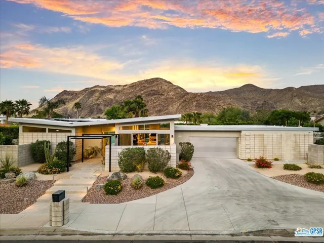 3080 Goldenrod Lane, Palm Springs, California 92264