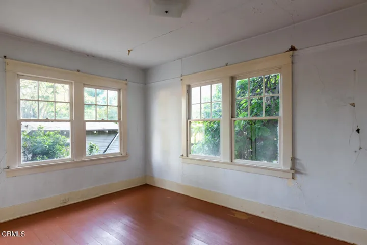 1930 E Orange Grove Blvd - Pierre Galant