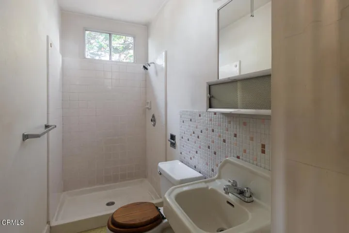 1930 E Orange Grove Blvd - Pierre Galant