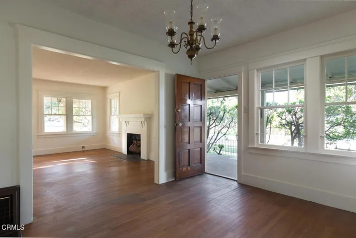 1930 E Orange Grove Blvd - Pierre Galant