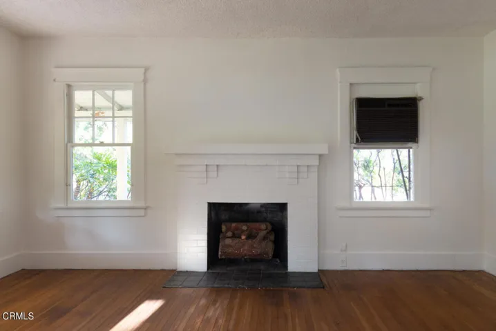 1930 E Orange Grove Blvd - Pierre Galant