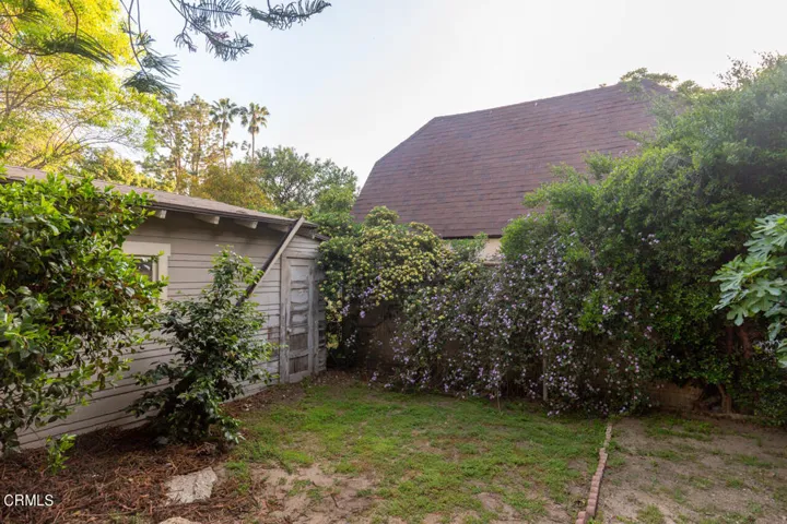 1930 E Orange Grove Blvd - Pierre Galant