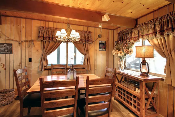 dining-table-2_52866041809_o