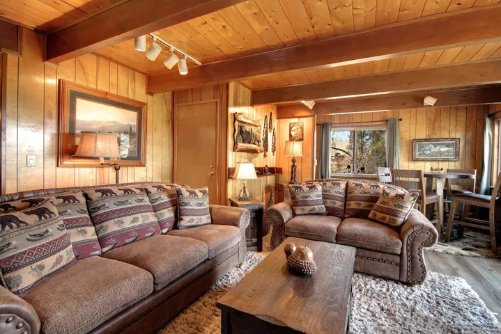 living-room-2_52865875576_o