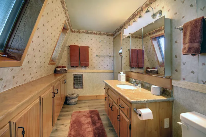 upper-bathroom-2_52865875396_o
